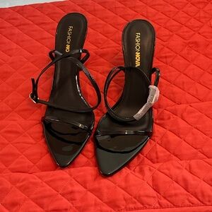 Fashion Nova Black Patent Pointed-Strap Mules